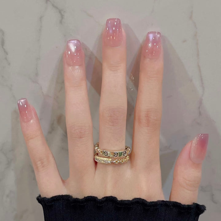 Glossy Press-On Nail Set with Elegant Ombre Effect Bowlift