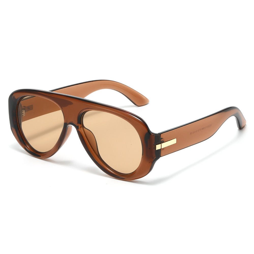 Vintage-Inspired Aviator Sunglasses with Subtle Gold Accents Bowlift