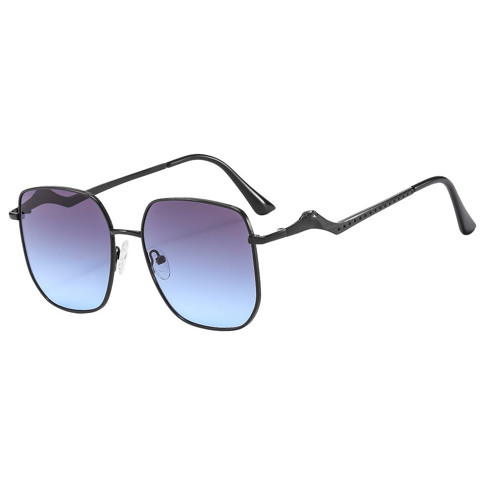 Women’s square designer sunglasses with decorative accents Bowlift