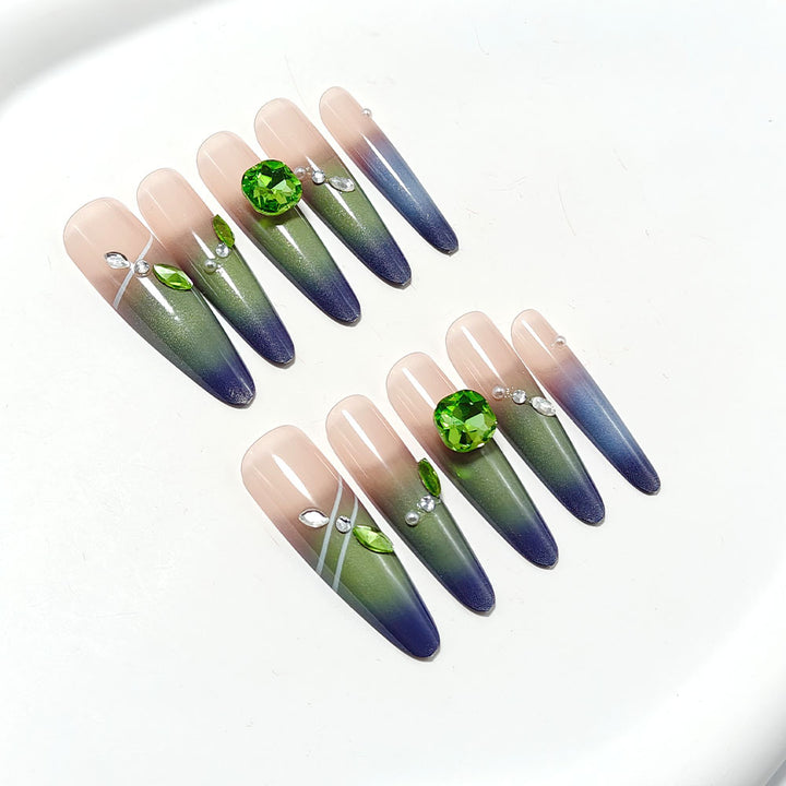 Artifical nails with elegant ombre design and sparkling accents Bowlift