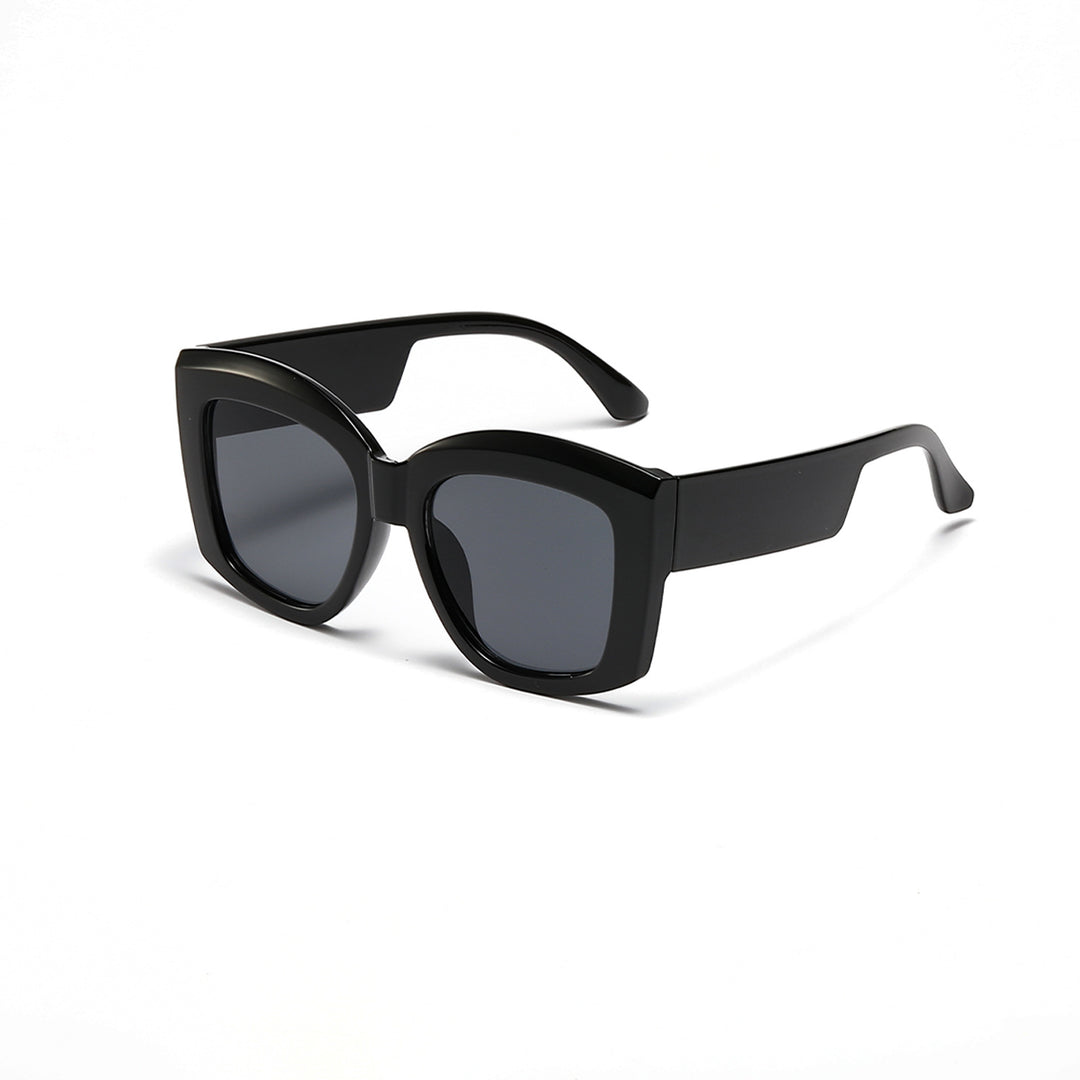 Women fashionable oversized sunglasses in unique design Bowlift