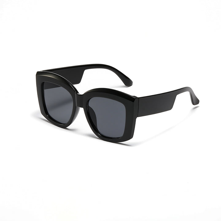 Women fashionable oversized sunglasses in unique design Bowlift