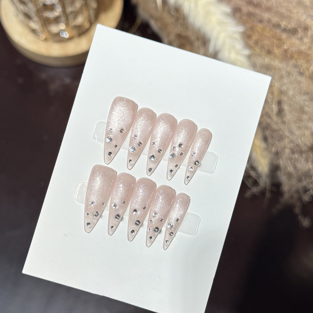 Elegant Rhinestone-Embellished Stiletto Press-On Nails Bowlift