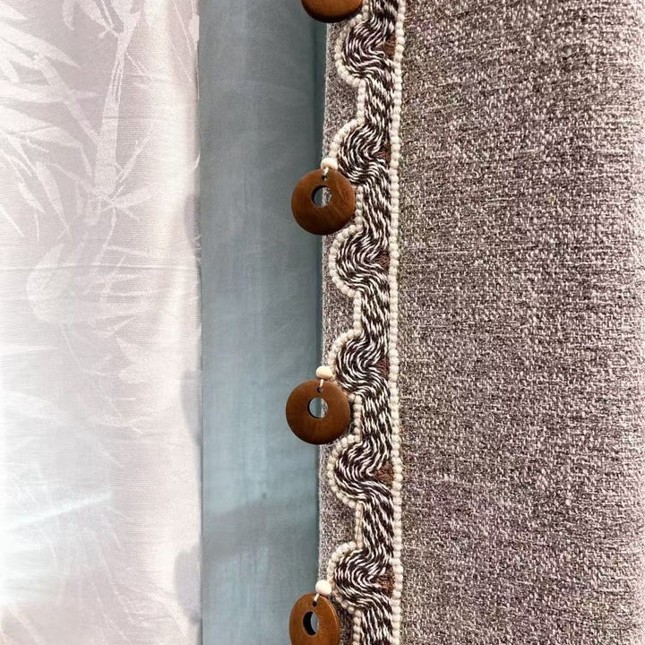Decorative curtain trim Bowlift