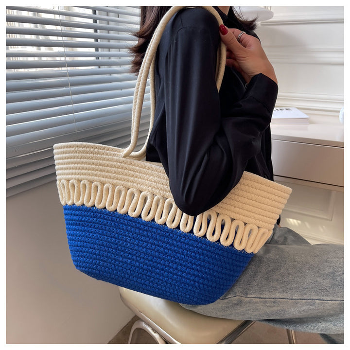 Elegant Handcrafted Beach Bag with Fine Braided Pattern Bowlift