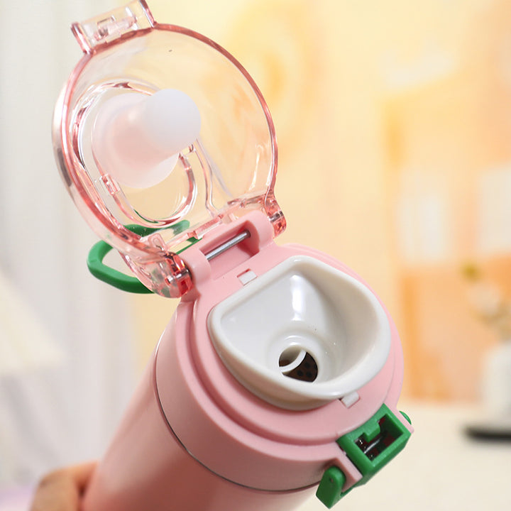 Insulated drinking bottle with innovative leak protection and practical carrying strap Bowlift