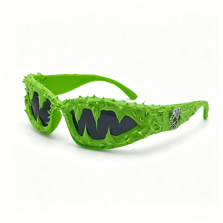 Ladies creative fashion sunglasses with unique spikes and skull design Bowlift