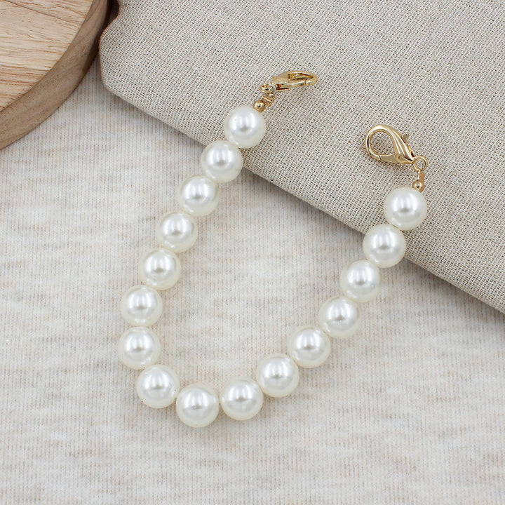 Elegant Pearl Accessory Bowlift