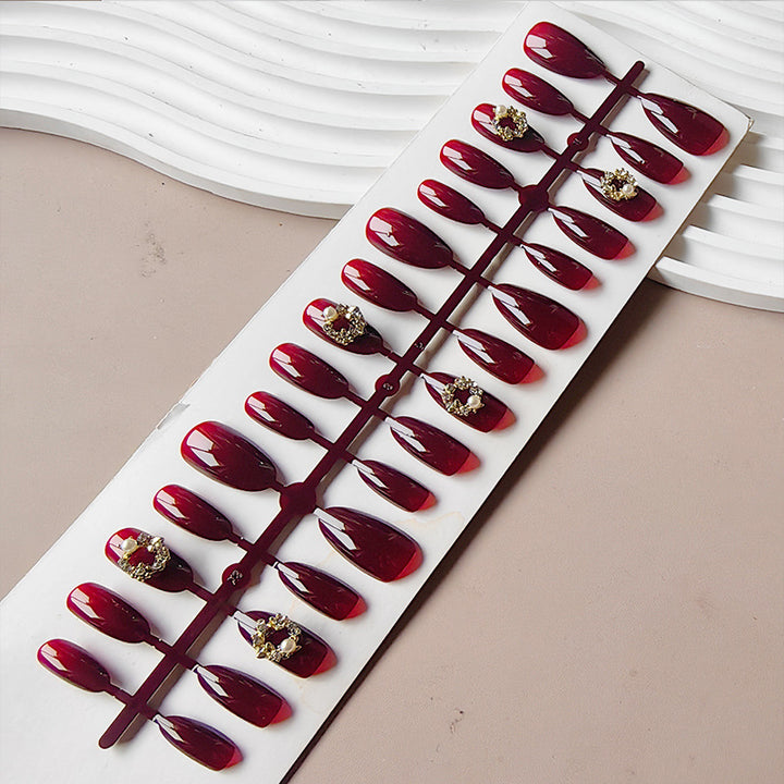 Glamorous Artificial Nails Bowlift