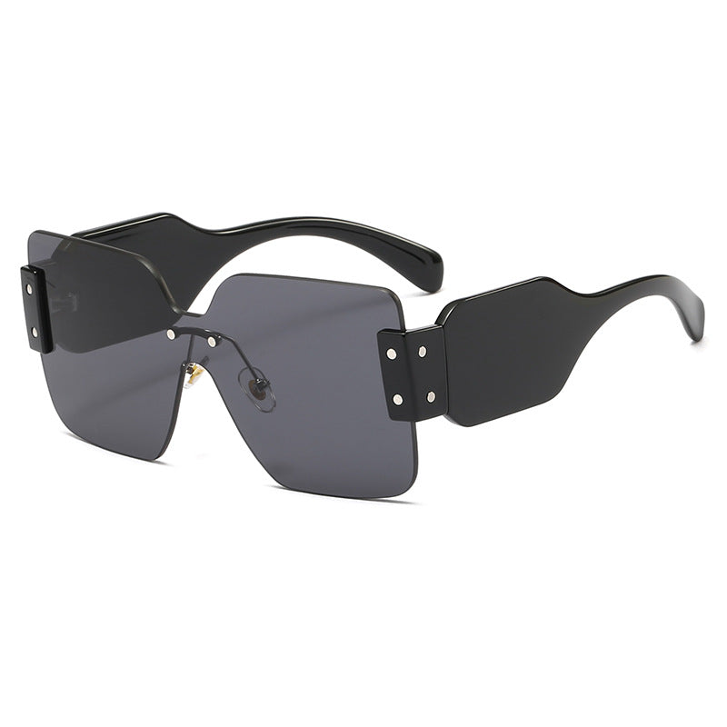 Women's fashionable flat sunglasses with creative design Bowlift