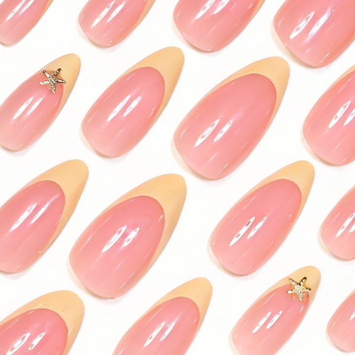 Elegant Stiletto Nail Art Tips with Starfish Accents Bowlift
