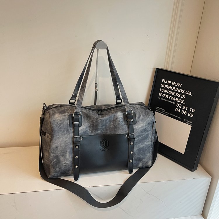 Versatile Multi-Functional Duffel Bag