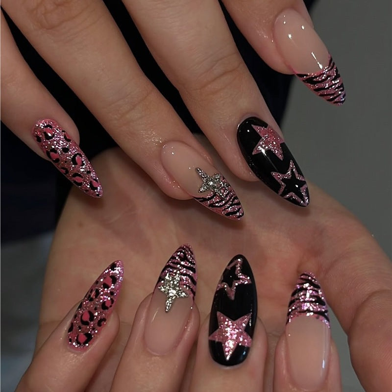 Creative nail art set with leopard and glitter accents Bowlift
