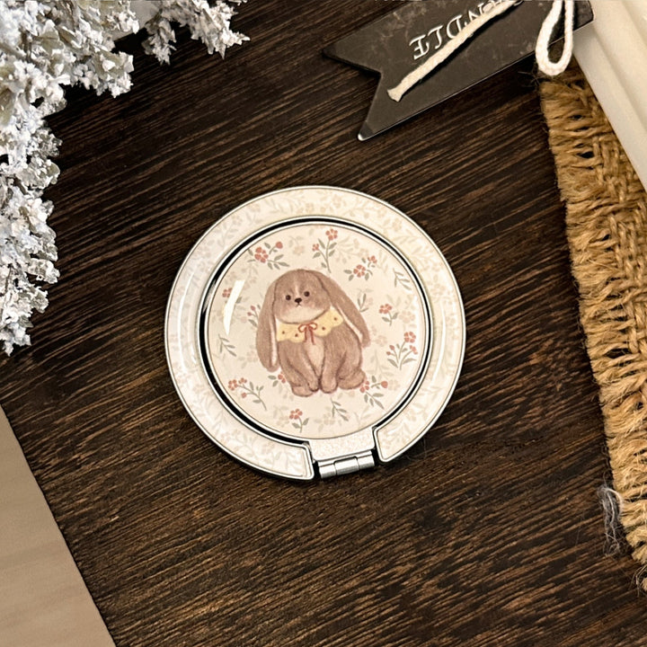 Hand mirror in heart-shaped design with cute bear motif Bowlift
