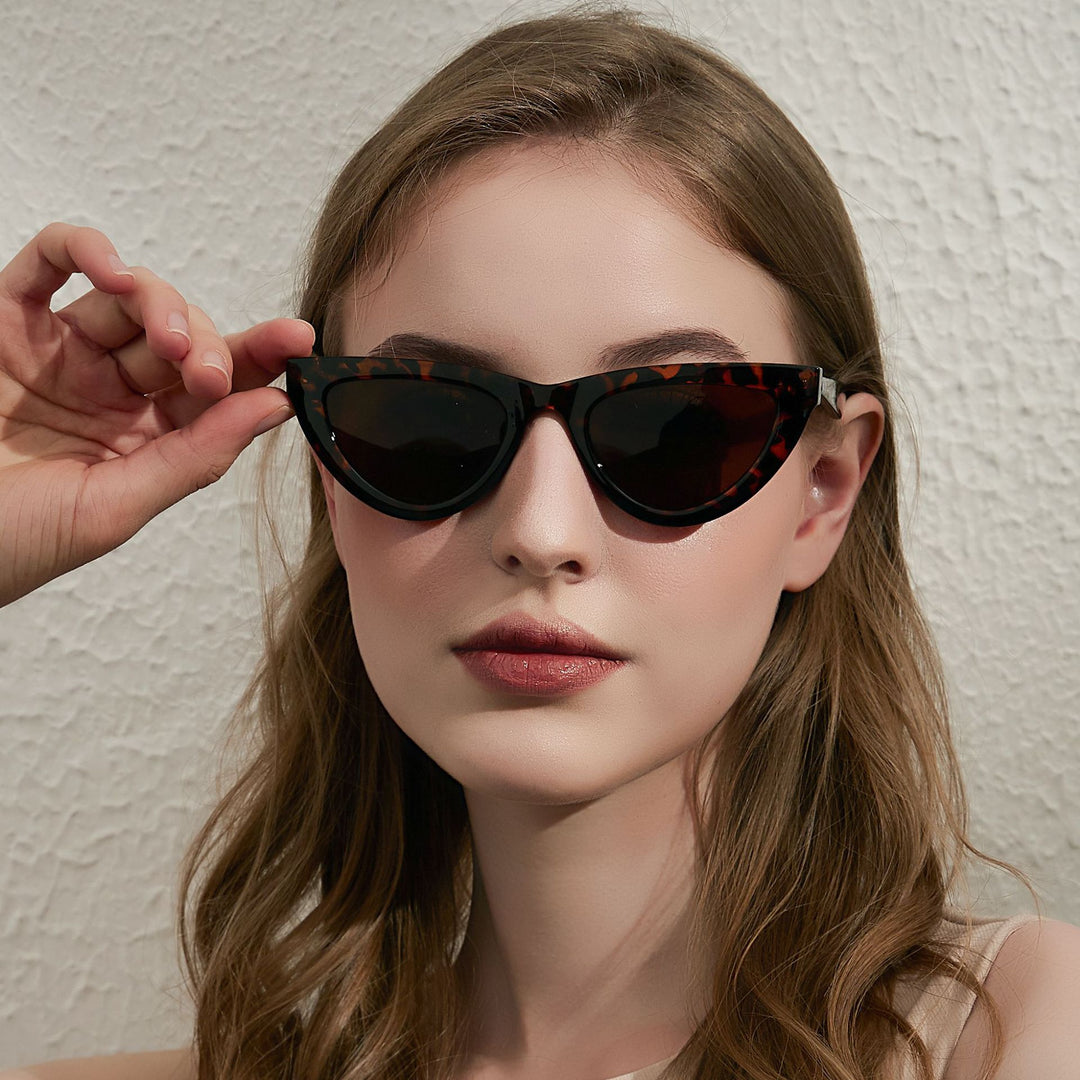 Women's Cat-Eye Sunglasses with Modern and Lightweight Frame Bowlift