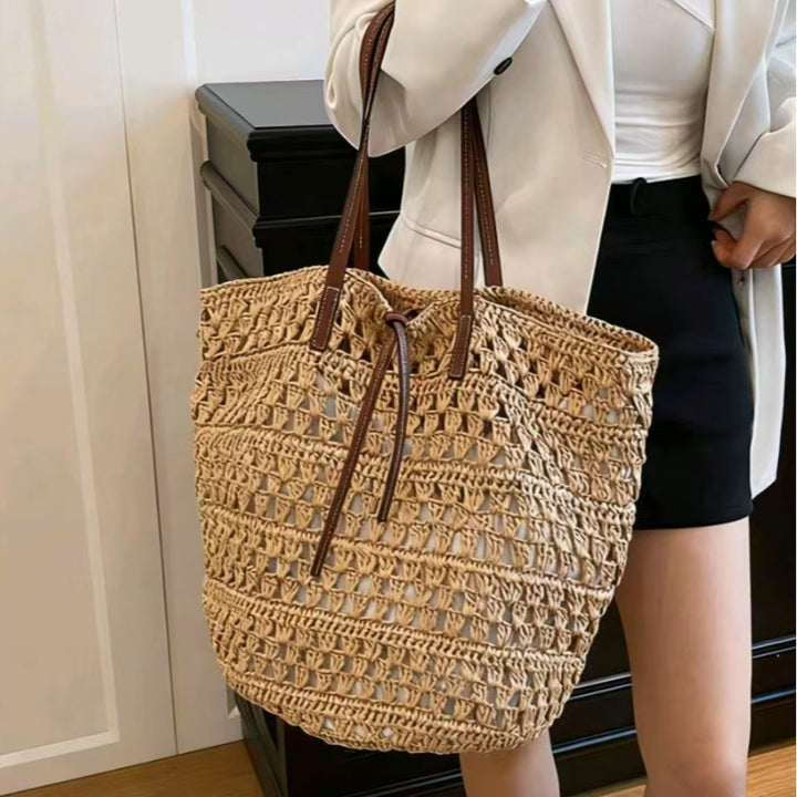 Woven natural material handbag with leather handles Bowlift