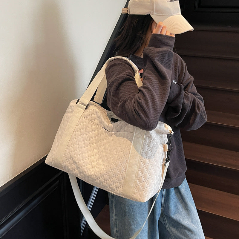 Quilted Travel Duffel Bag Bowlift