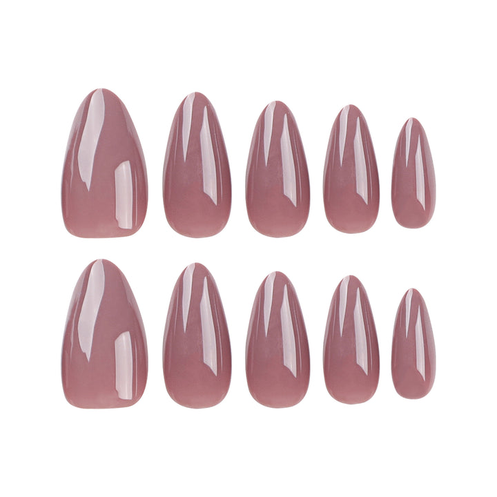 High-quality nail extensions in elegant almond shape Bowlift