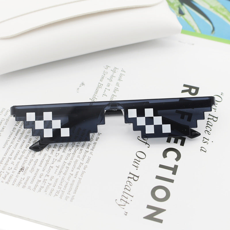 Ladies creative sunglasses in modern style element Bowlift
