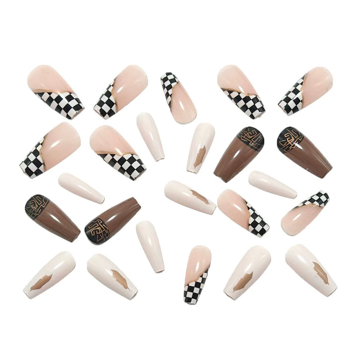 Artificial nails with modern geometric design Bowlift