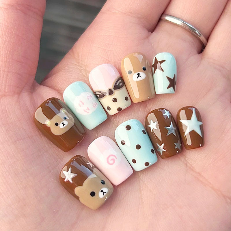 Whimsical Bear-Themed Press-On Nail Art Kit Bowlift