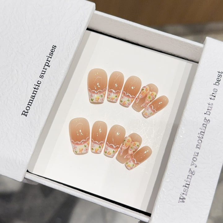 Artificial nail tips with romantic flower designs Bowlift
