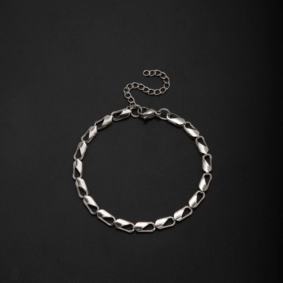 Adjustable Contemporary Link Bracelet Bowlift
