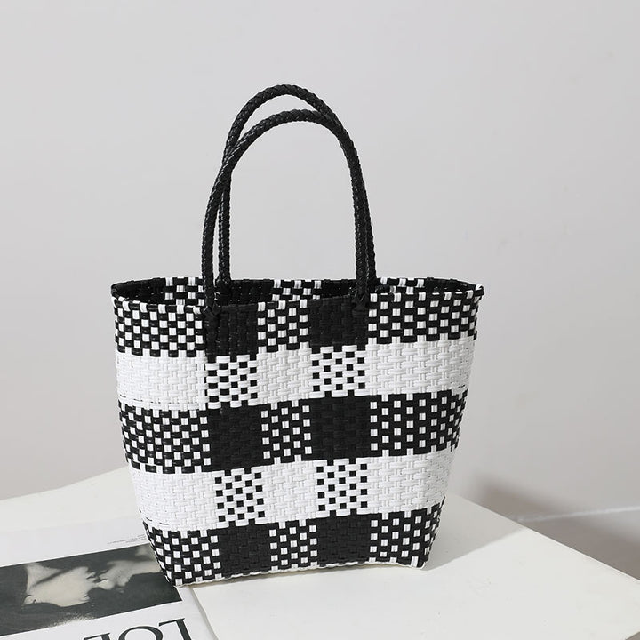 Handmade basket bag in modern check pattern Bowlift