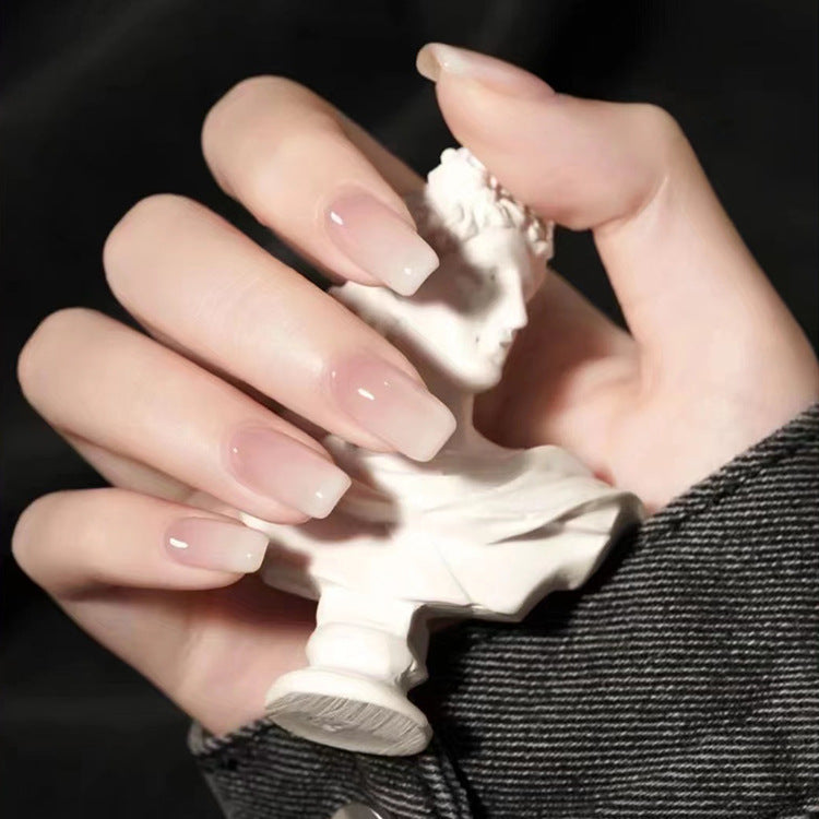 Elegant and fashionable artificial nails Bowlift