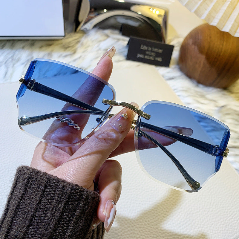 Ladies exclusive geometric sunglasses Bowlift