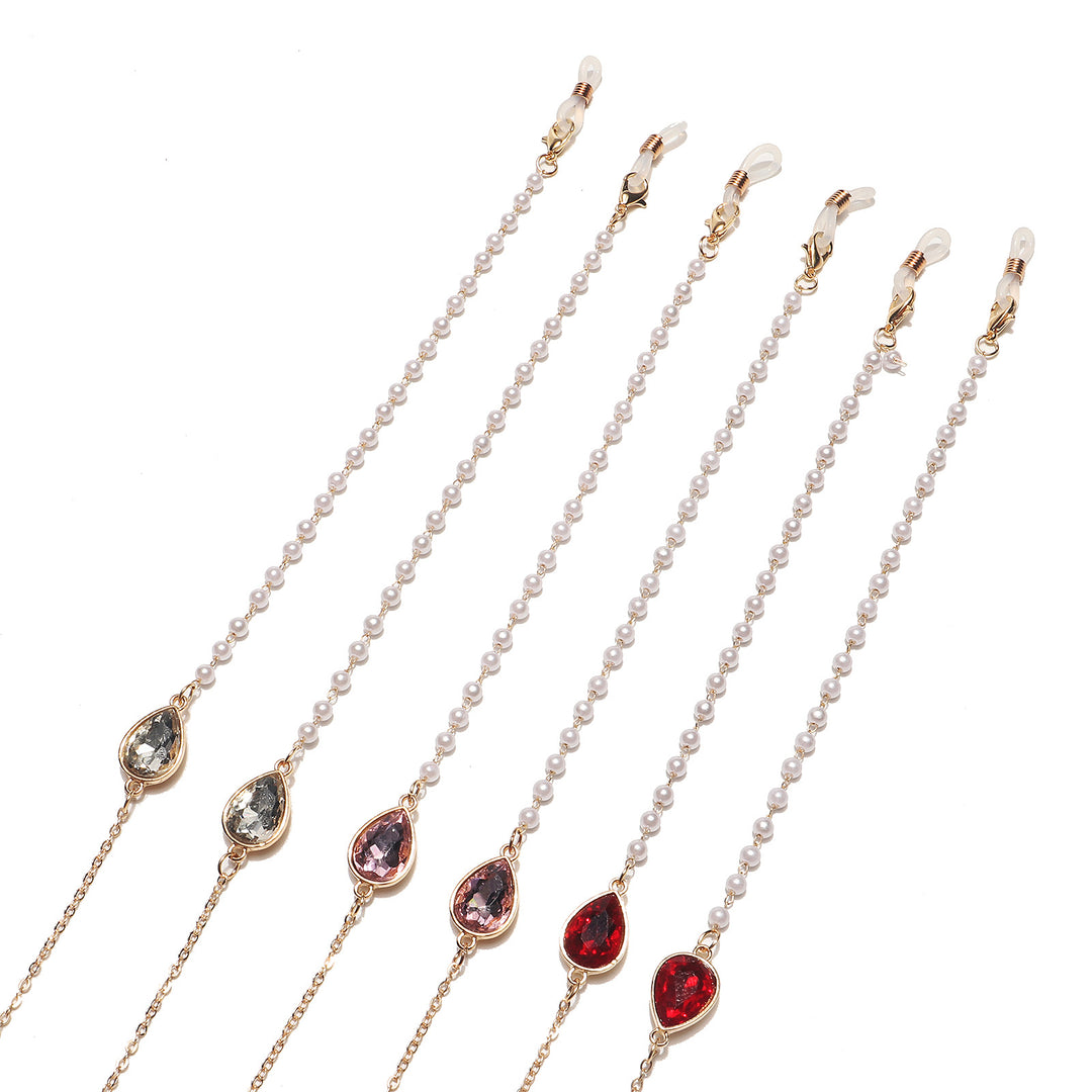 Elegant Pearl and Crystal Eyewear Chain Bowlift