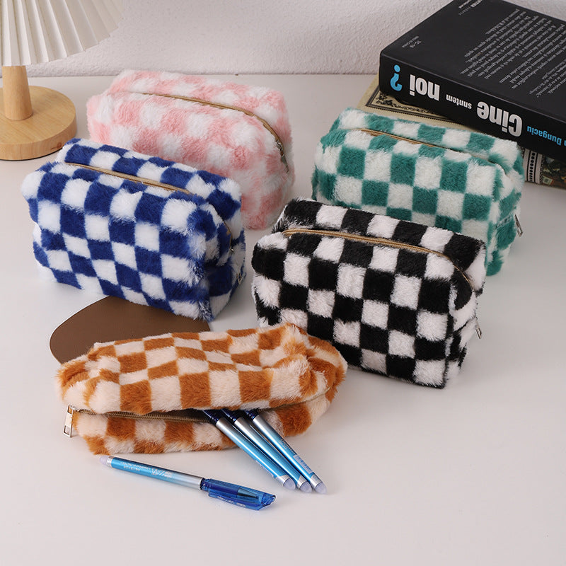 Faux Fur Checkered Zipper Makeup Organizer Pouch Bowlift
