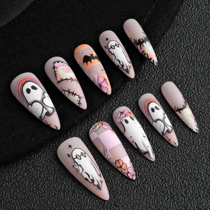 Artistic Halloween-Themed Nail Set Bowlift