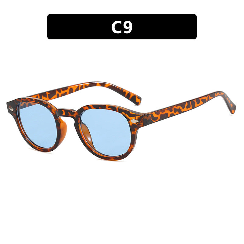 Ladies fashionable sunglasses in elegant style Bowlift