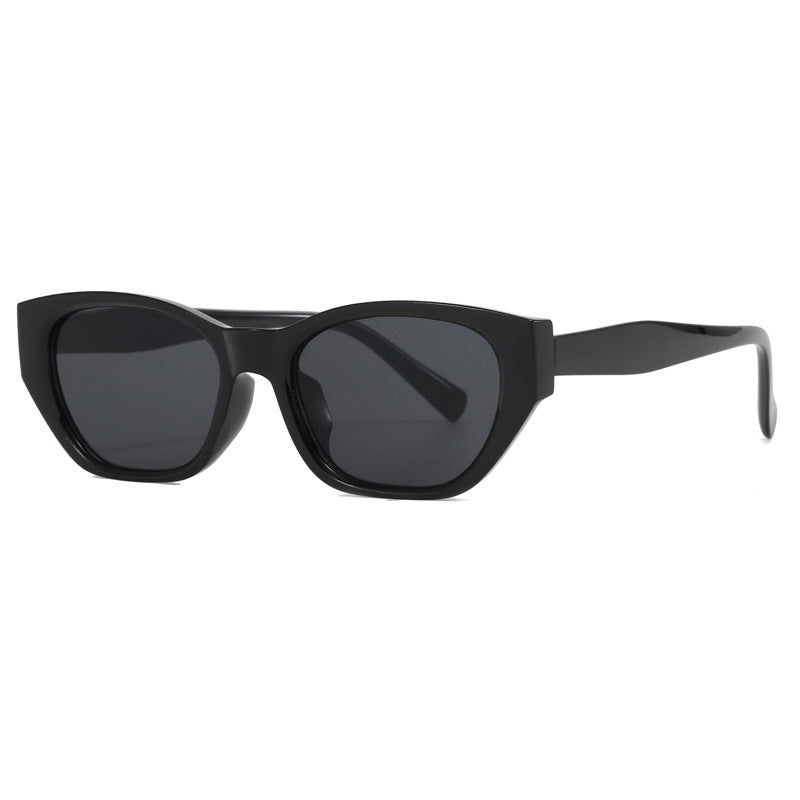 Ladies Cat-Eye Sunglasses with transparent, geometric frame Bowlift