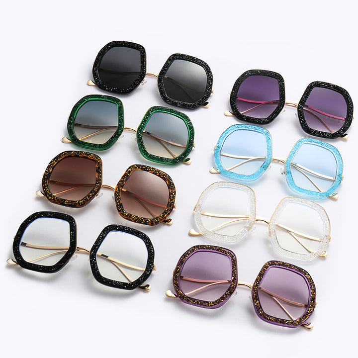 Ladies extravagant sunglasses with sparkling frame Bowlift
