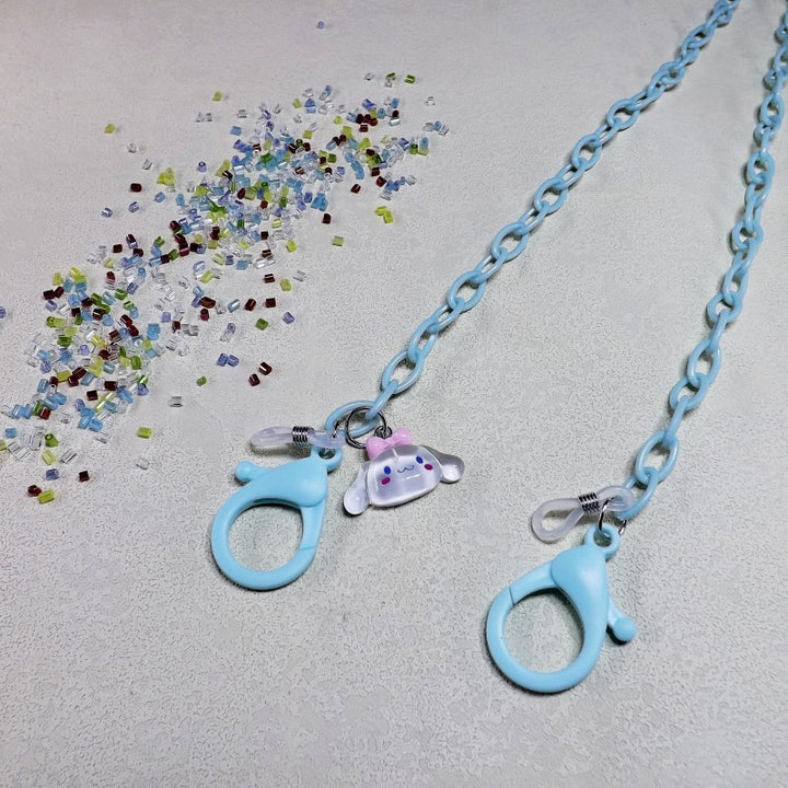 Playful glasses holder chain made of transparent material Bowlift