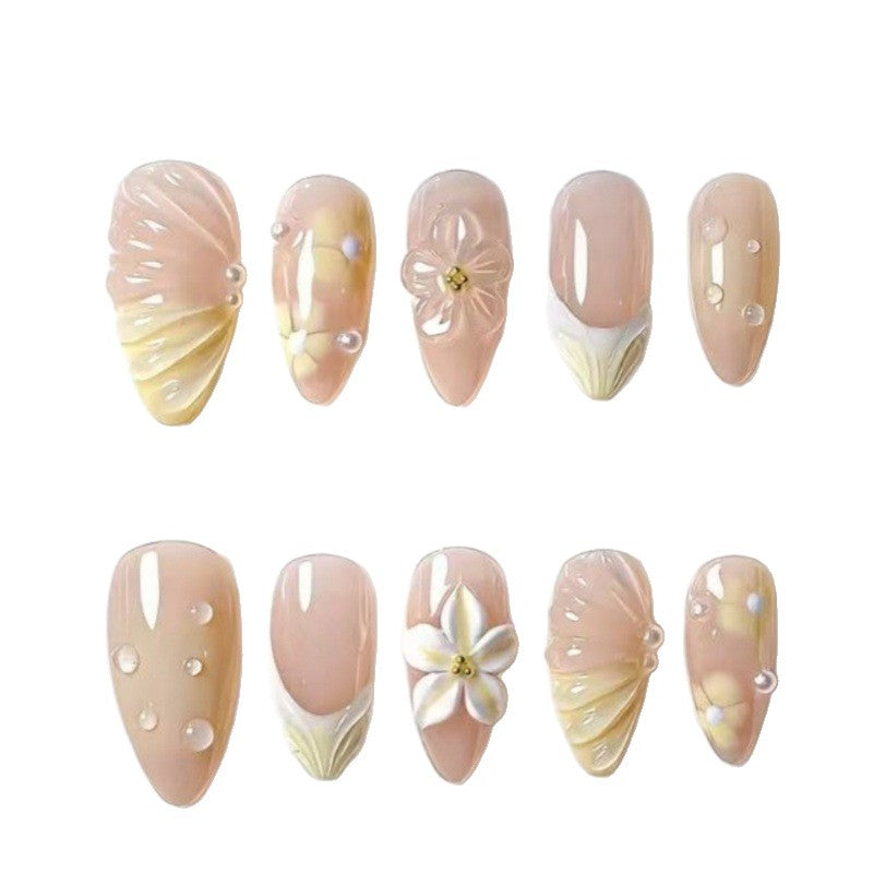 Elegant artificial nails with floral accents Bowlift