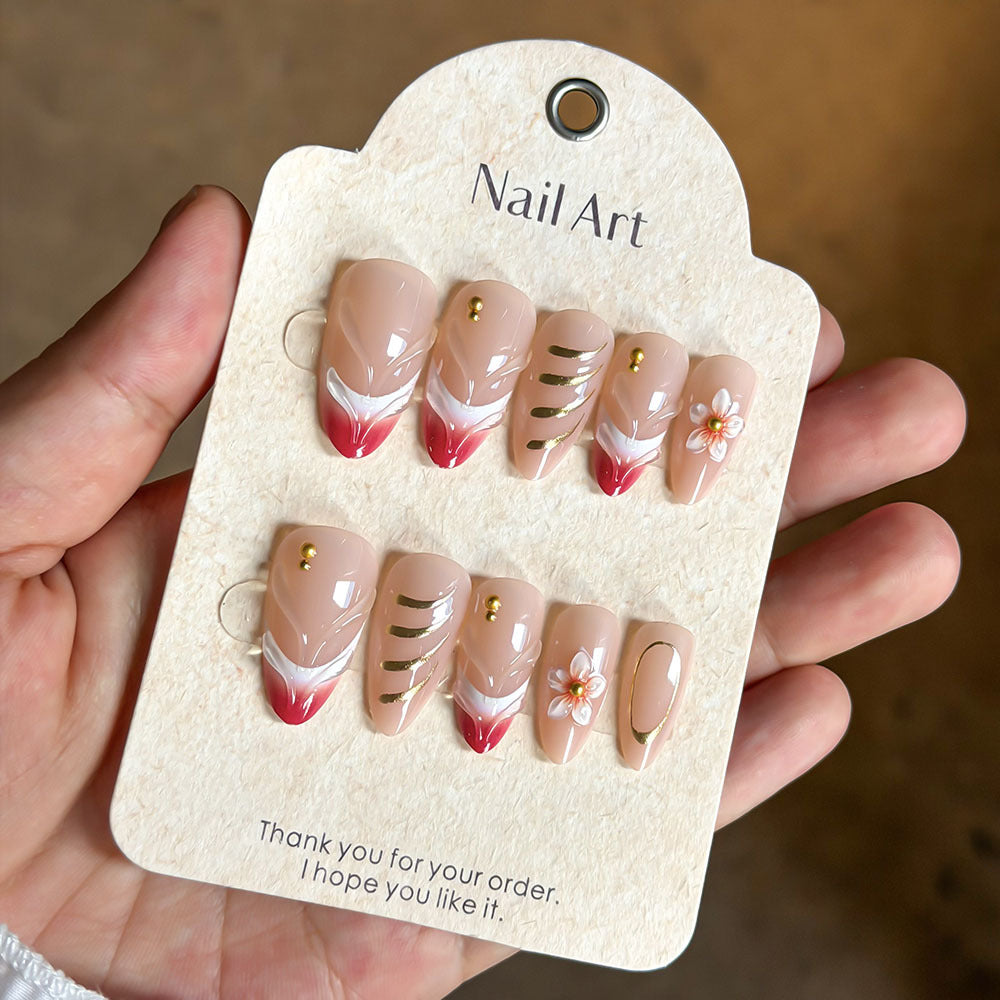 Elegant Floral and Gold Accent Press-On Nail Set Bowlift