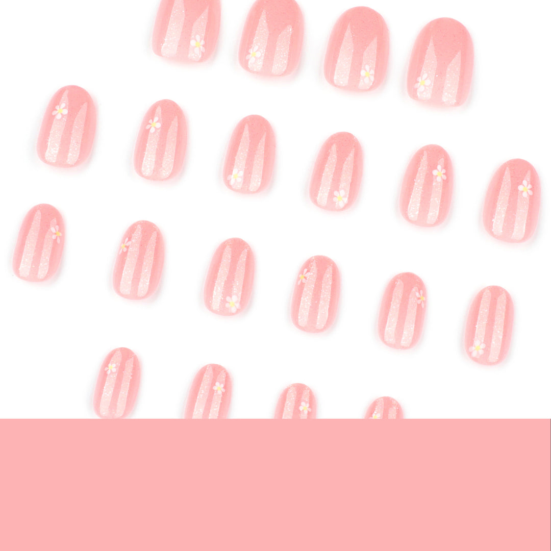 Elegant Nail Art with delicate floral motifs Bowlift