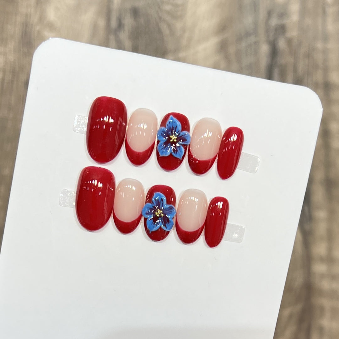 Decorative Floral Stiletto Press-On Nail Set Bowlift