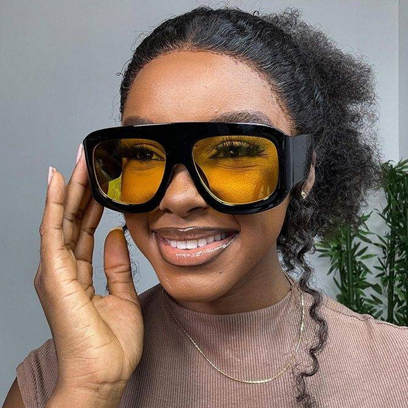 Women's fashionable oversized sunglasses with distinctive design Bowlift