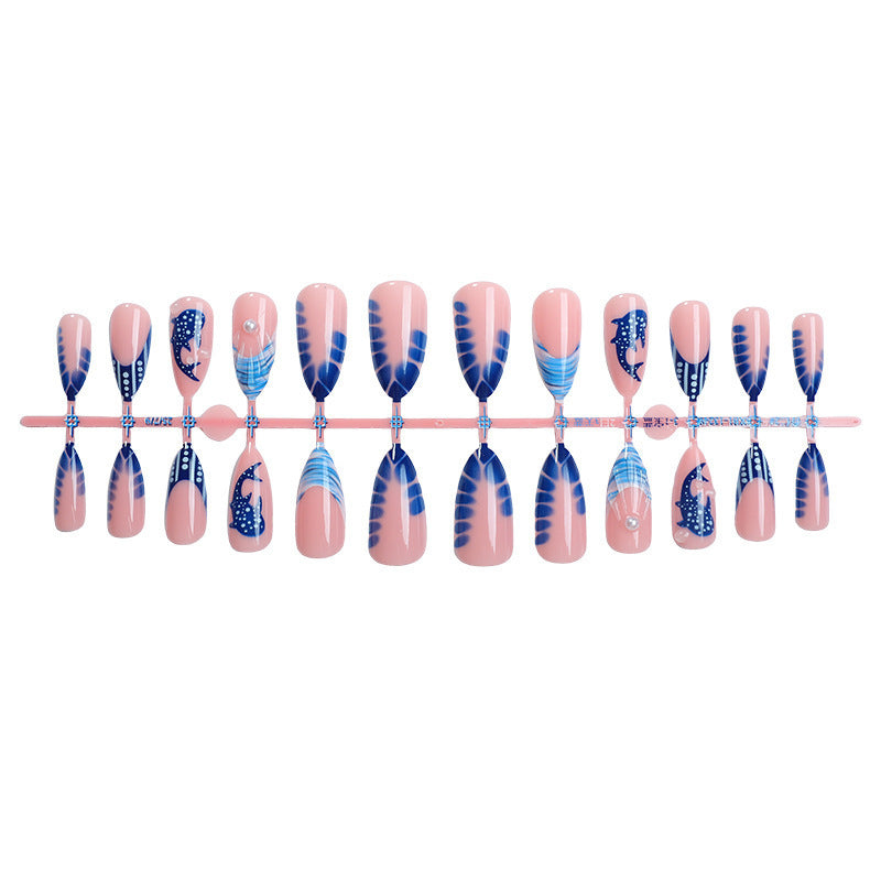 Artful Nail Tips with Maritime Designs Bowlift