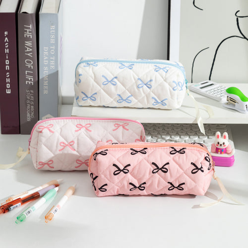 Quilted Scissors Print Pencil Case Bowlift