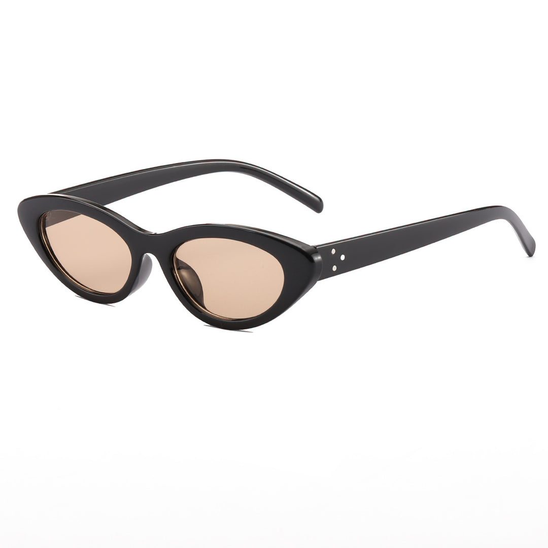 Ladies Cat-Eye Sunglasses in Elegant Leo Design Bowlift
