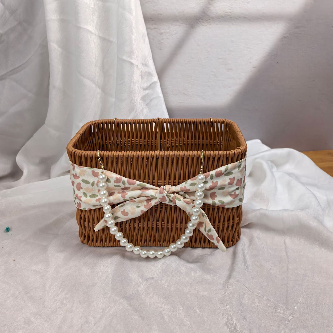 Women's stylish rattan container with pearl handle Bowlift