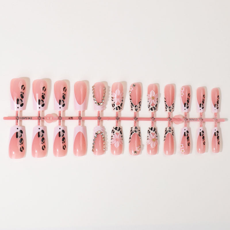 Artistic Press-On Nail Set Bowlift