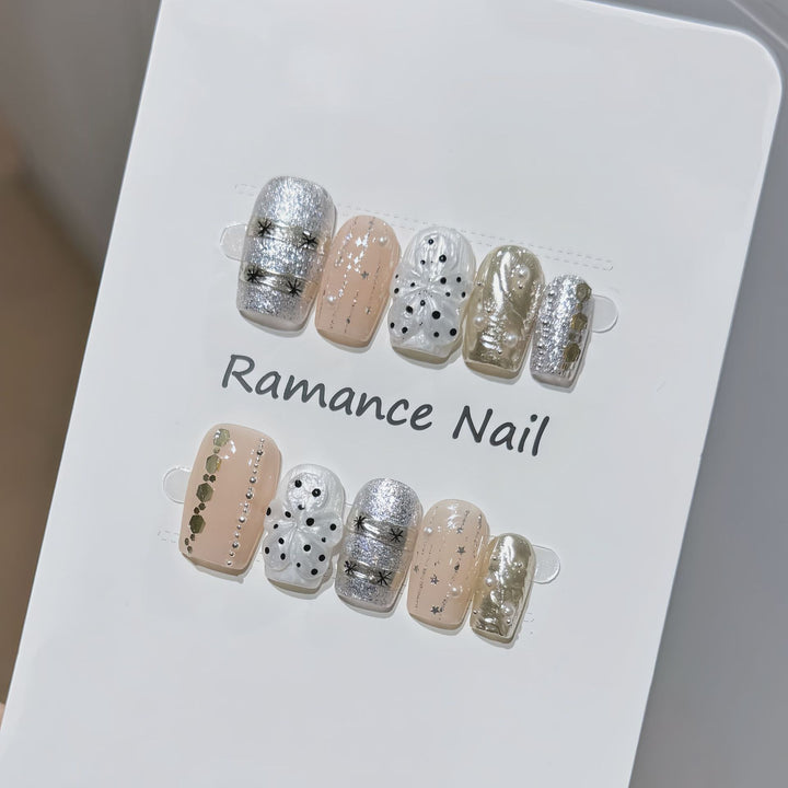 Stick-On Nail Art Bowlift