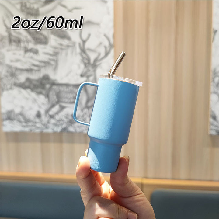 Women's practical drinking glass with metal straw Bowlift