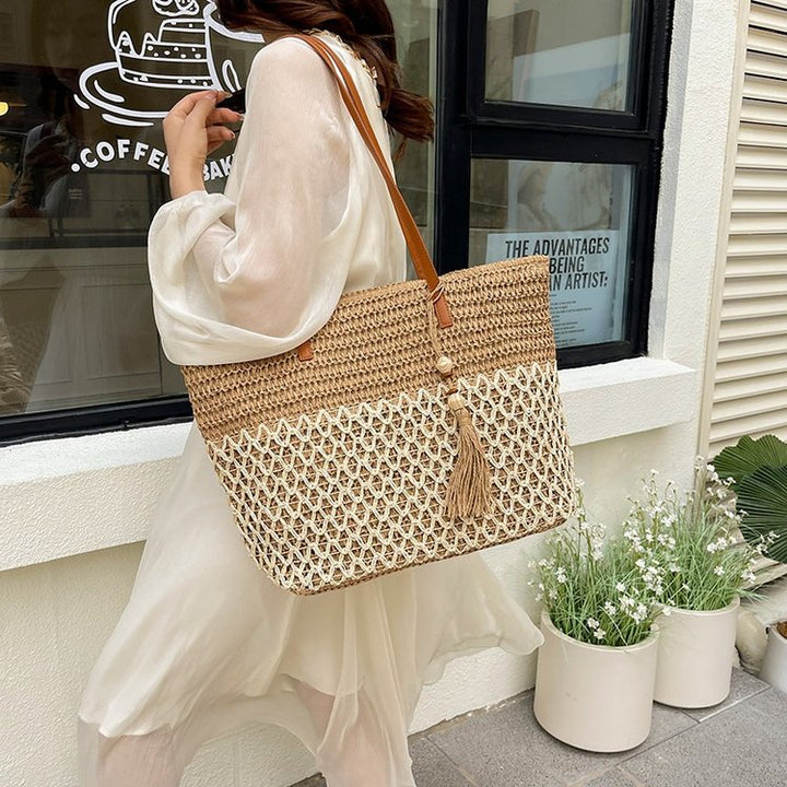 Elegant and Spacious Rattan Bag Bowlift